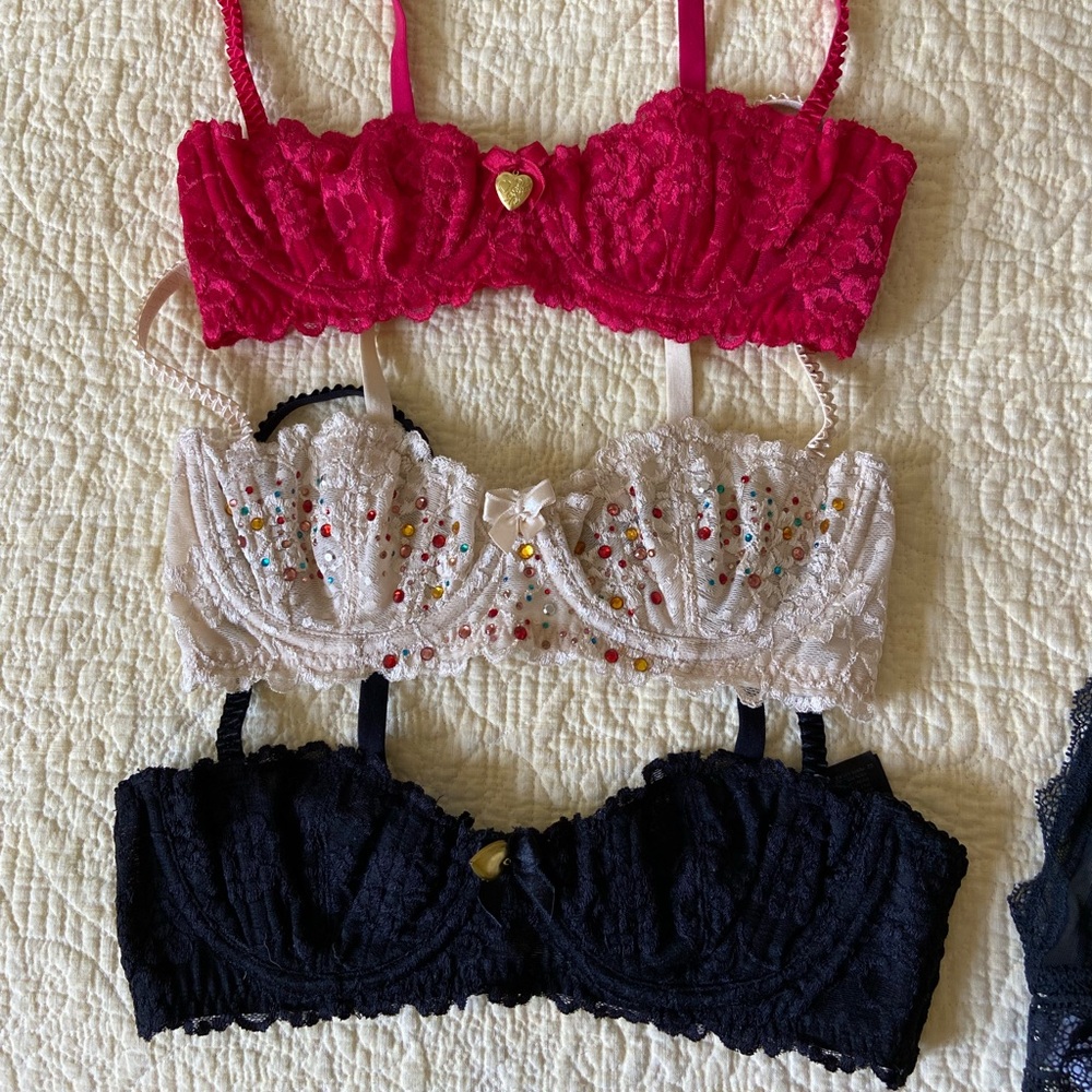Set of three bras